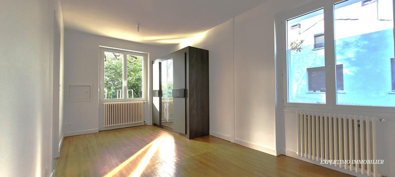 Maison - 176 m² - 8 pièces