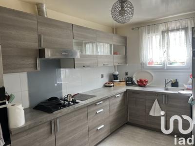 Maison - 76 m² - 5 pièces