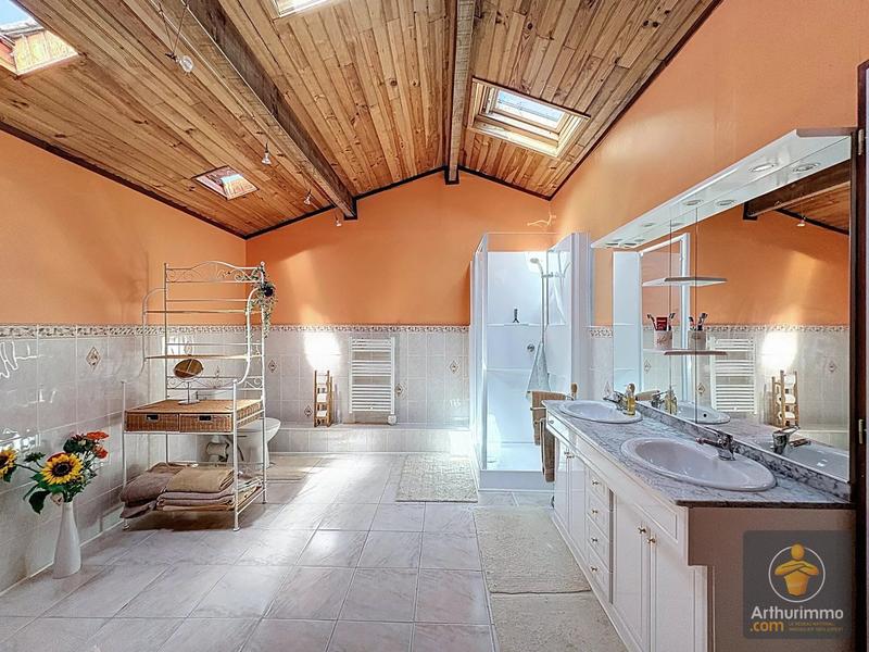 Maison - 135 m² - 5 pièces