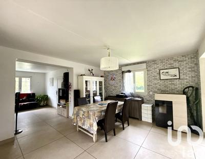 Maison - 83 m² - 4 pièces