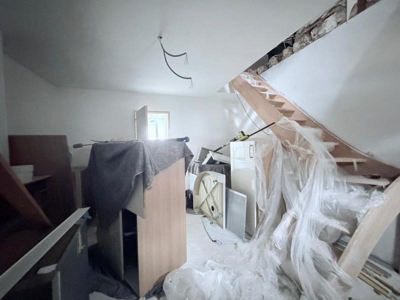 Maison - 96 m² - 1 pièce