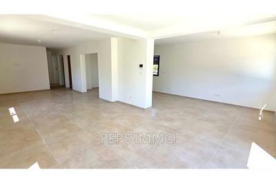 Appartement - 175 m² - 6 pièces