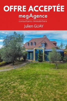 Maison traditionnelle - 261 m² - 6 pièces