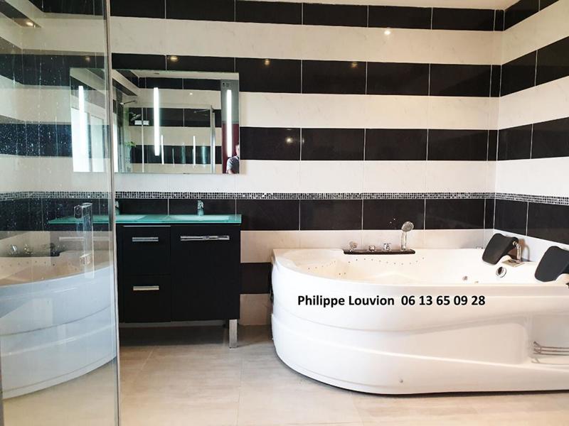 Maison - 373 m² - 9 pièces