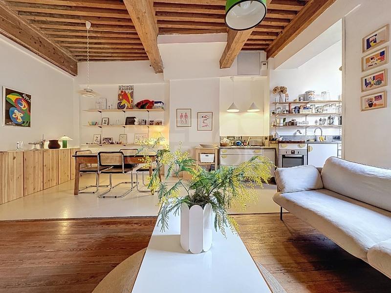 Appartement - 110 m² - 3 pièces