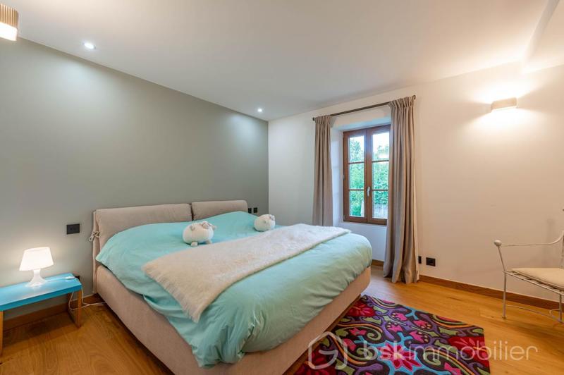 Maison de maîtres - 373 m² - 8 pièces