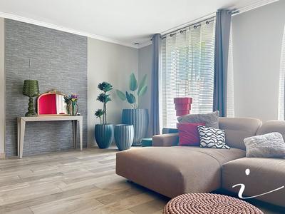 Villa - 152 m² - 6 pièces