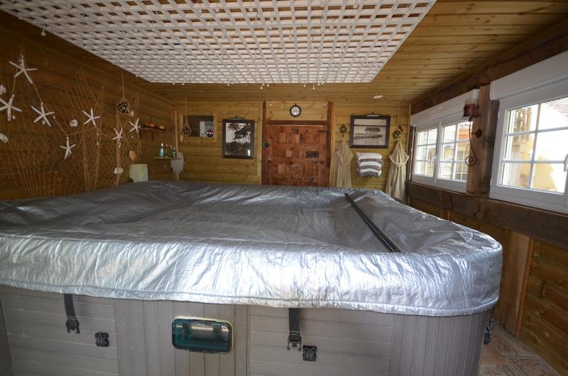 Maison - 226 m² - 7 pièces