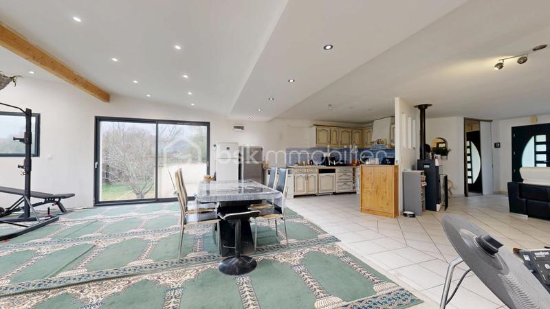 Maison - 157 m² - 6 pièces