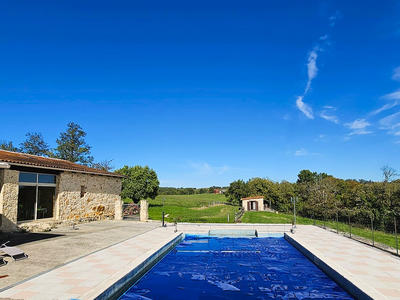 Maison - 400 m² - 18 pièces