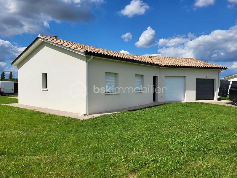 Maison - 95 m² - 4 pièces