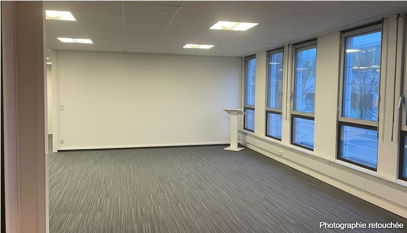 Bureau - 207 m² - 1 pièce