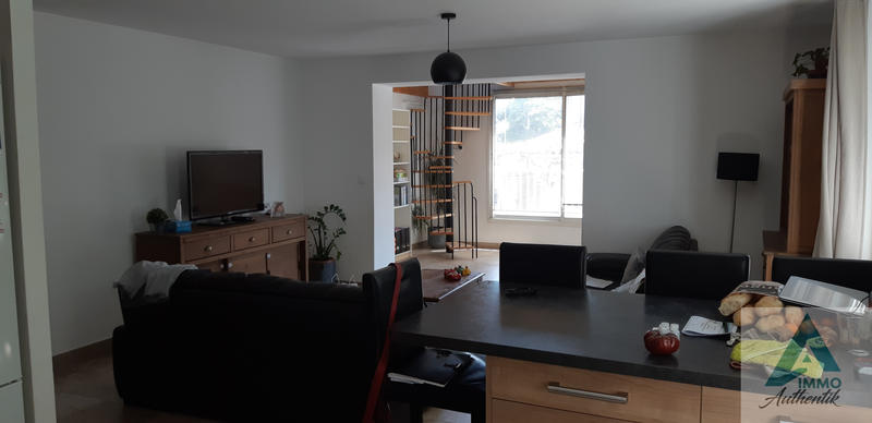 Appartement - 98 m² - 4 pièces