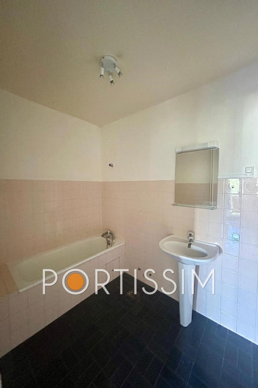 Appartement - 69 m² - 2 pièces