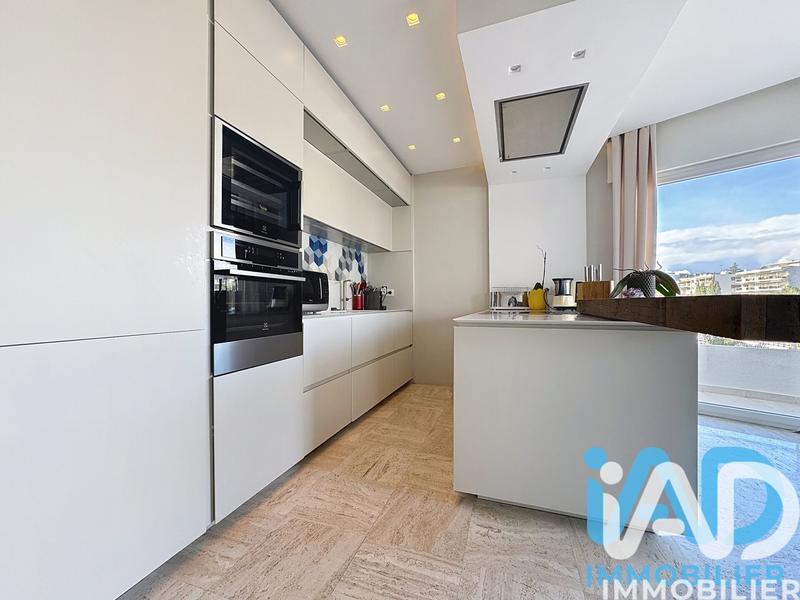 Appartement - 96 m² - 3 pièces