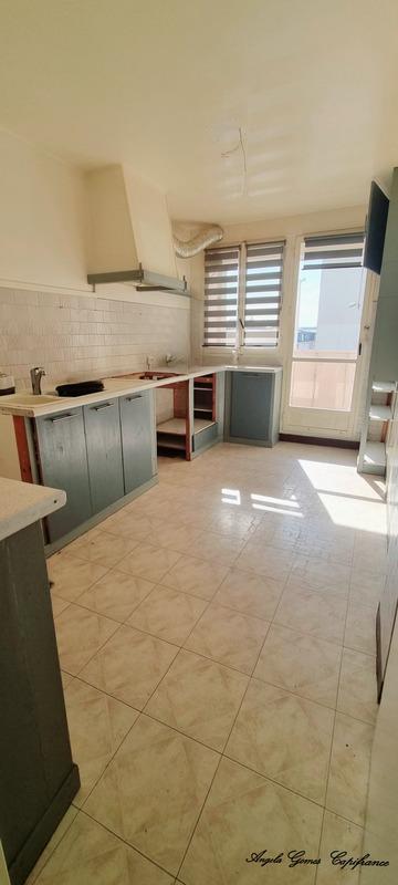 Appartement - 83 m² - 5 pièces