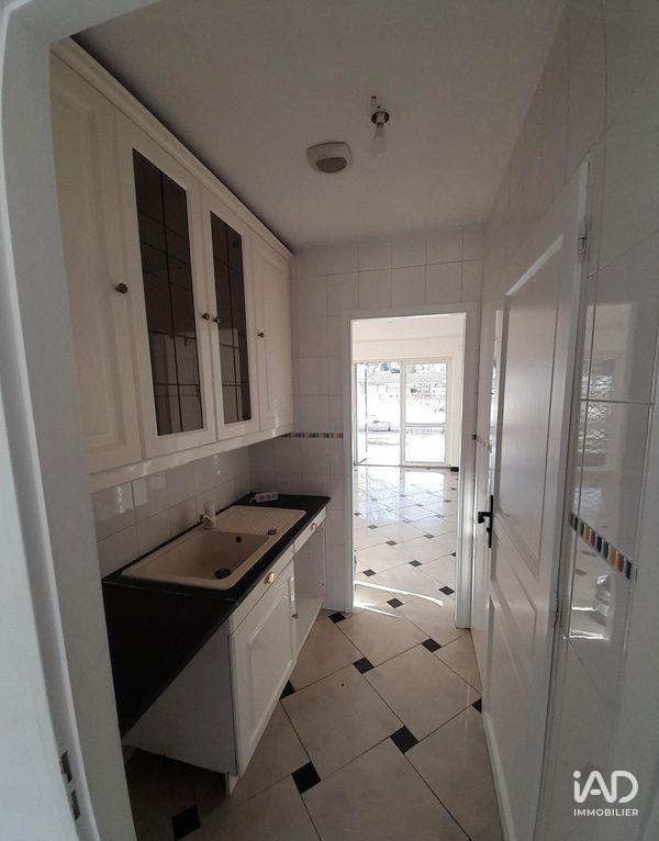 Local commercial - 85 m² - 3 pièces