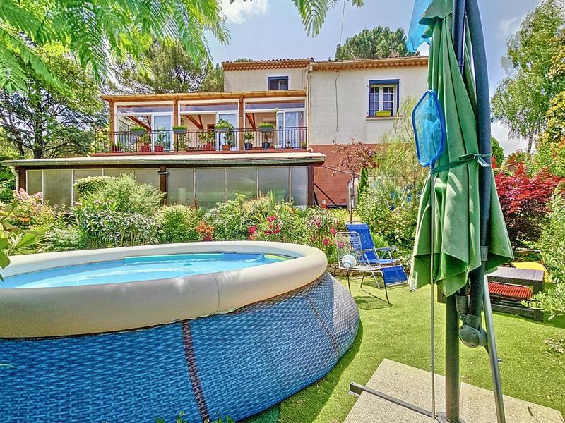 Maison - 182 m² - 5 pièces