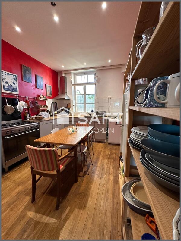 Maison - 143 m² - 5 pièces