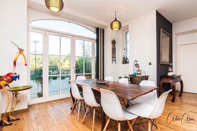 Appartement - 104 m² - 5 pièces