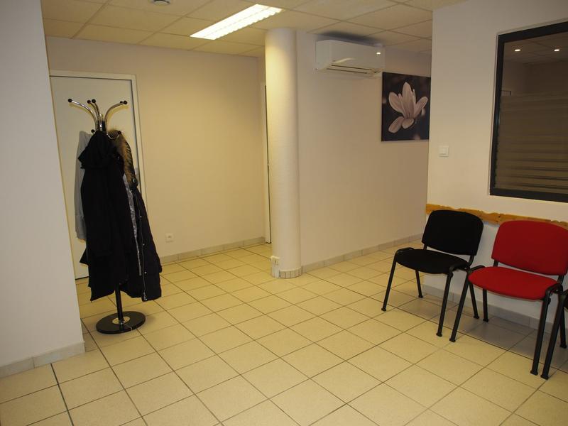Local d'activités - 153 m²