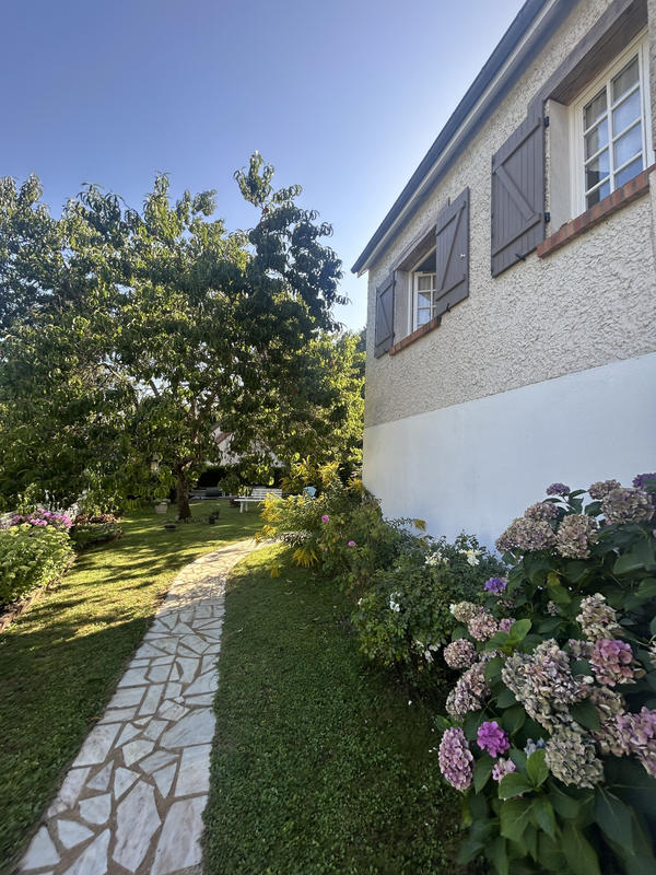 Maison - 106 m² - 6 pièces