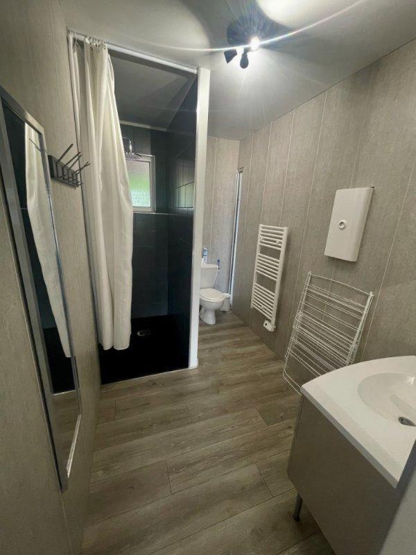 Pavillon - 230 m² - 8 pièces