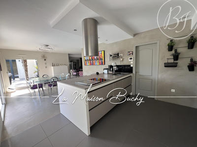 Maison - 183 m² - 6 pièces