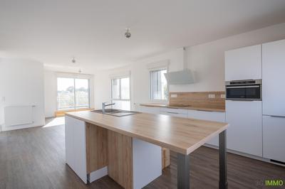 Appartement - 130 m² - 4 pièces