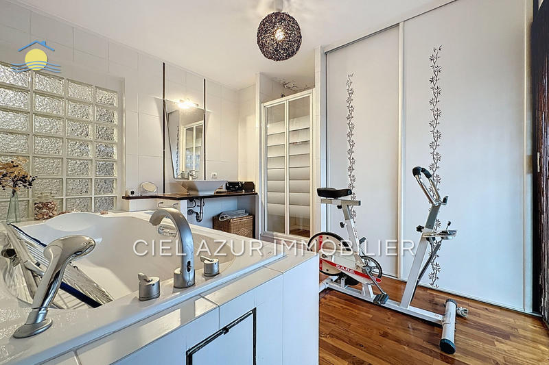 Appartement - 74 m² - 4 pièces