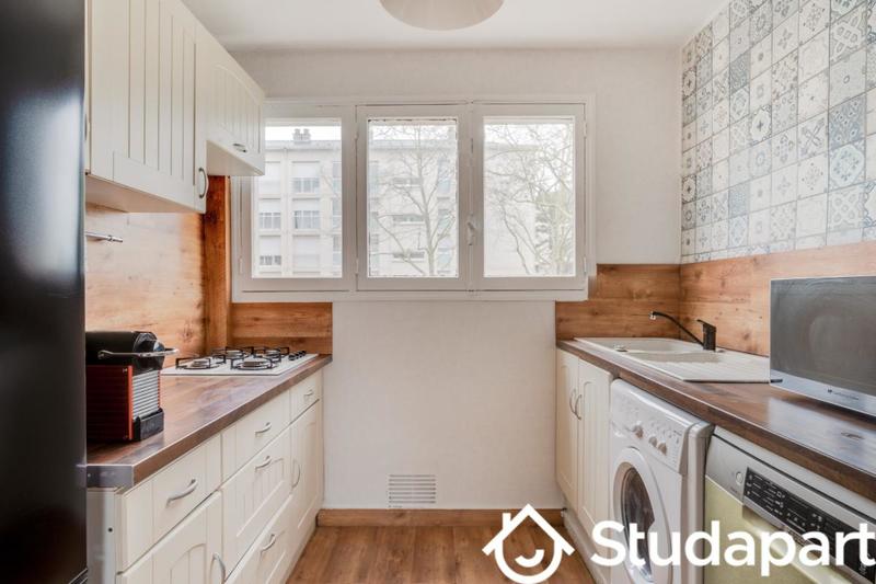 Chambre - 11 m² - 1 pièce