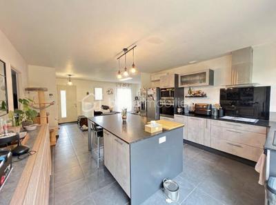 Maison - 100 m² - 4 pièces