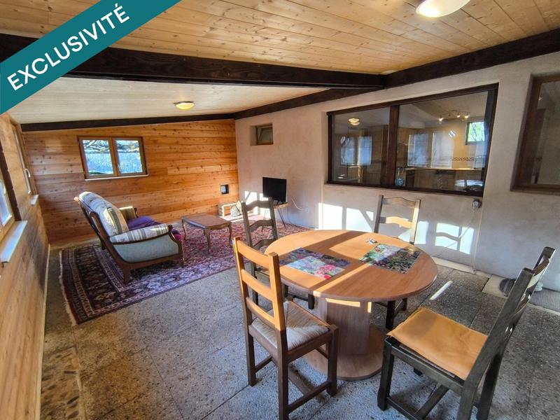 Maison - 93 m² - 5 pièces