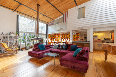 Loft - 360 m² - 11 pièces