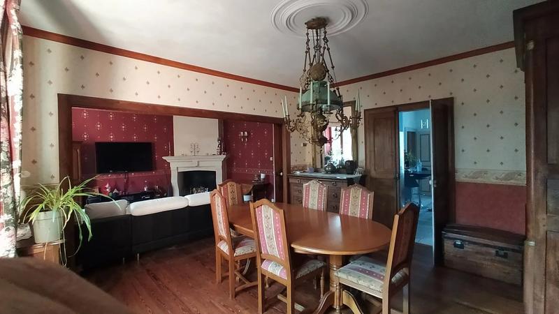 Maison ancienne - 163 m² - 16 pièces