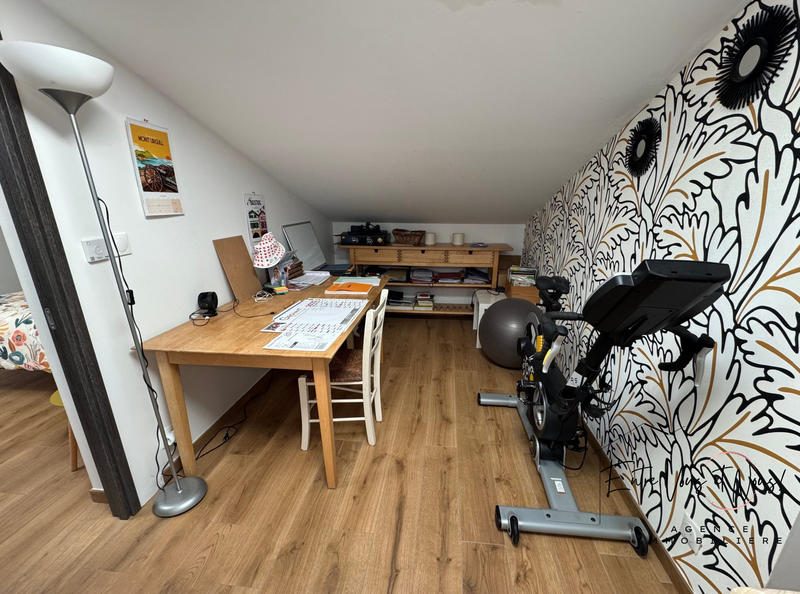 Maison traditionnelle - 134 m² - 6 pièces