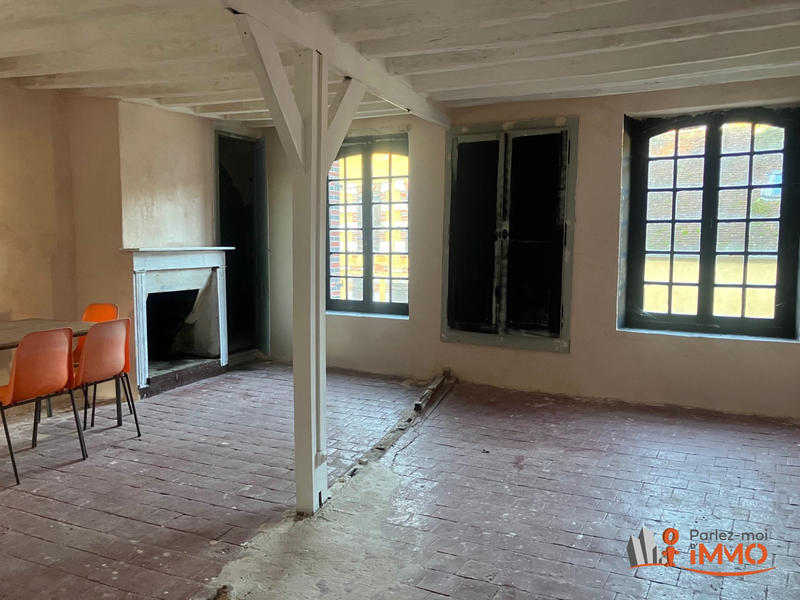 Maison - 220 m² - 9 pièces