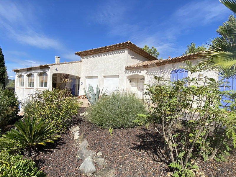 Maison - 200 m² - 6 pièces