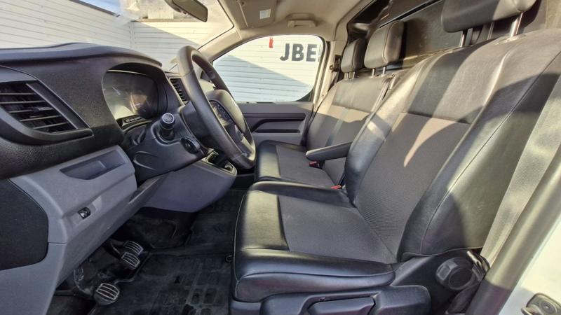 Citroën Jumpy Fourgon m bluehdi 120 ss bvm6 driver 300 nm