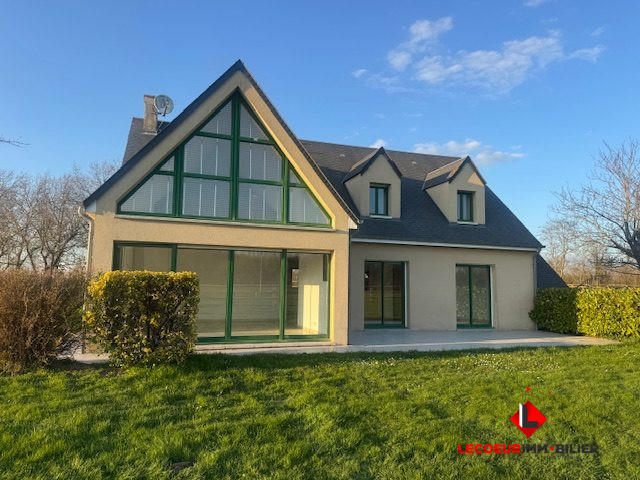 Maison traditionnelle - 180 m² - 6 pièces