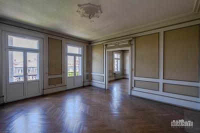 Appartement - 165 m² - 5 pièces