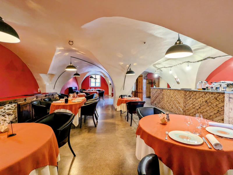 Fonds de commerce - Magasins - 183 m²