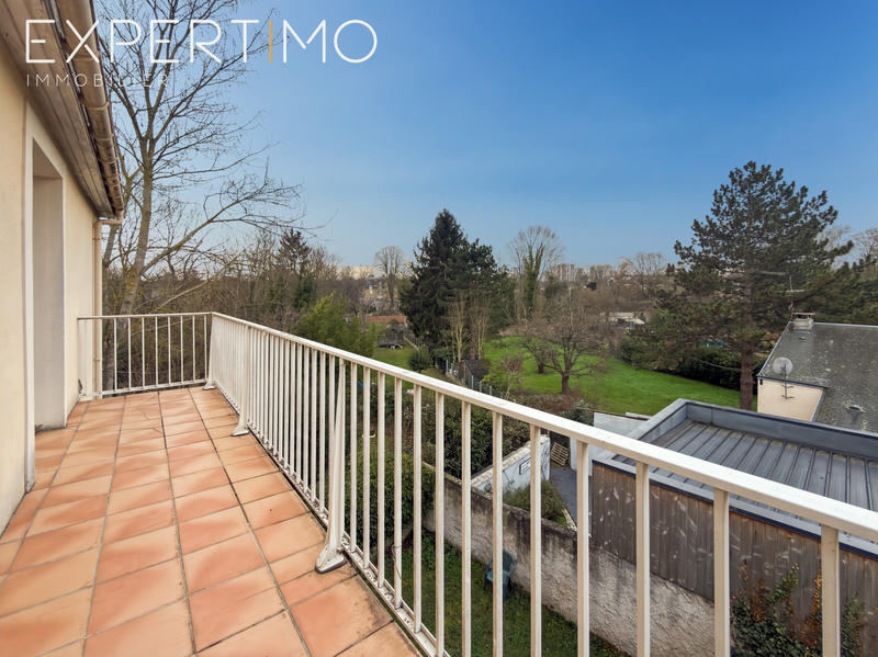 Appartement - 97 m² - 3 pièces