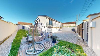 Maison - 120 m² - 5 pièces