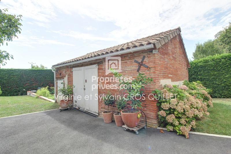 Maison - 284 m² - 6 pièces