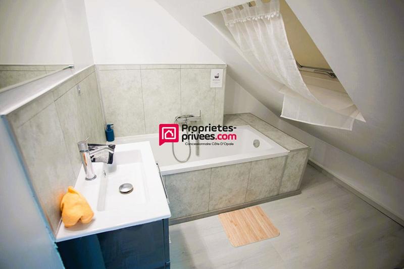 Maison - 79 m² - 6 pièces