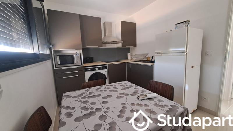 Chambre - 12 m² - 1 pièce