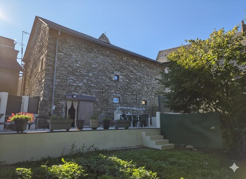 Maison - 169 m² - 3 pièces