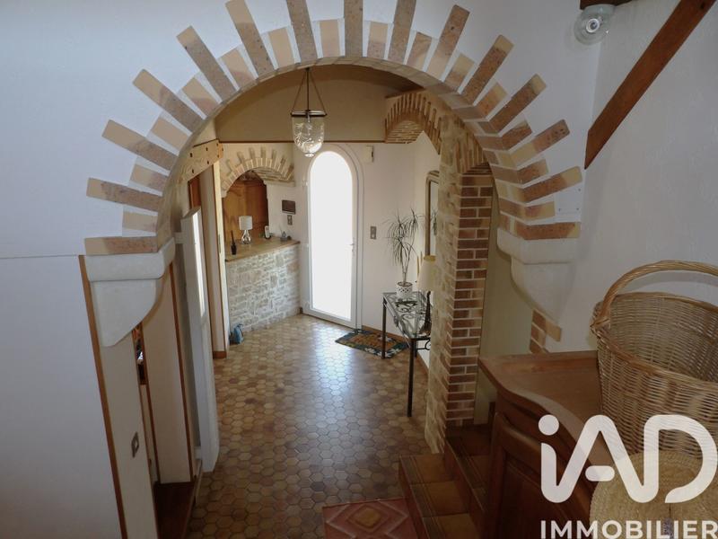 Maison - 202 m² - 8 pièces