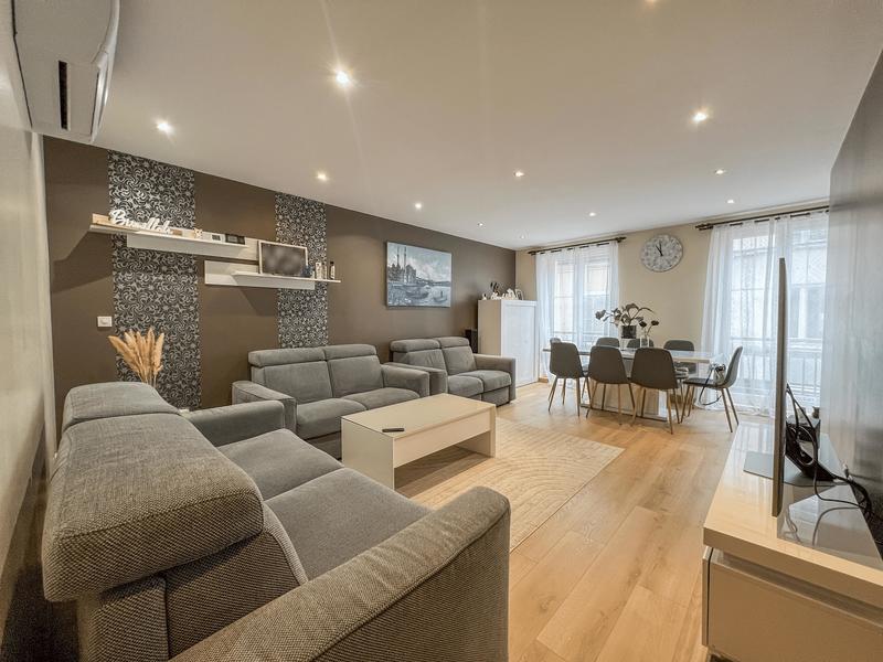 Immeuble - 95 m² - 4 pièces